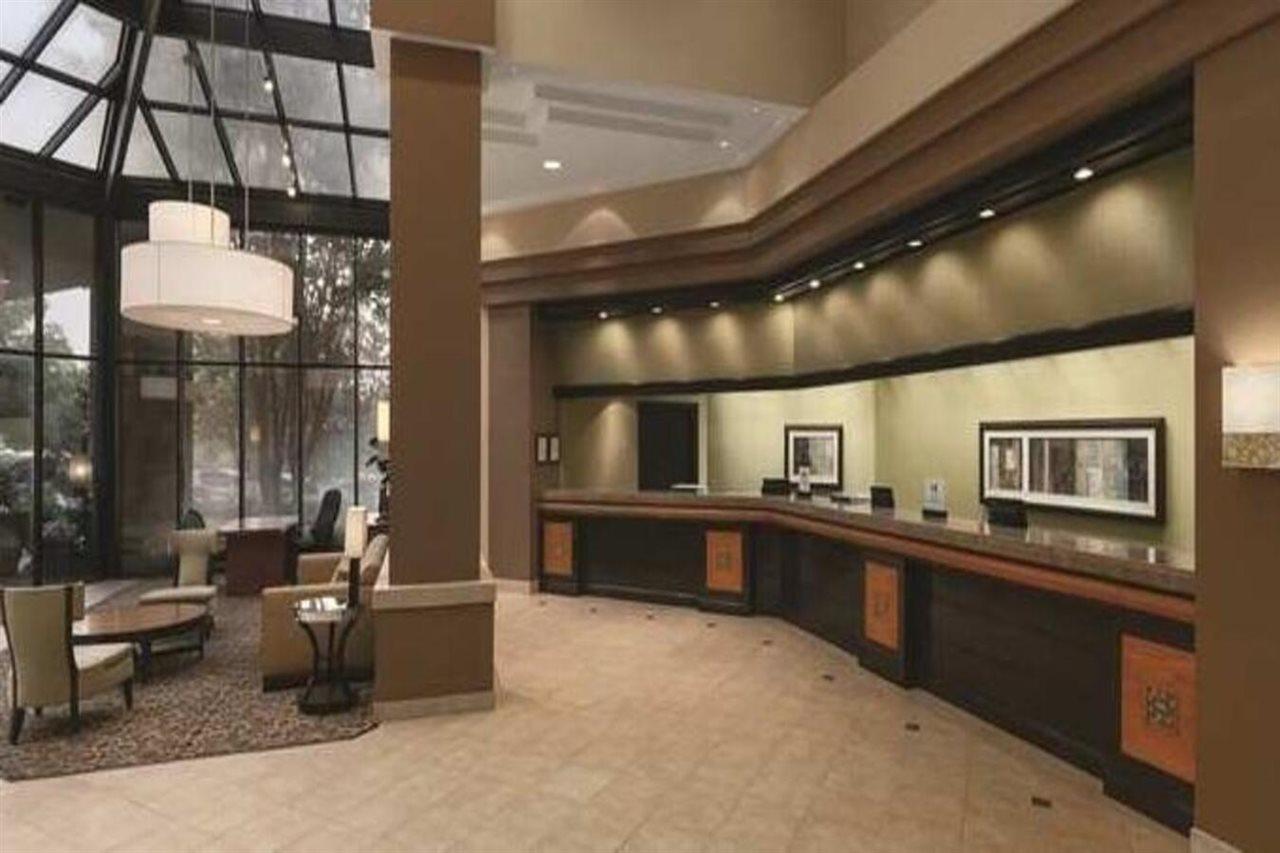 Embassy Suites Birmingham Exterior photo
