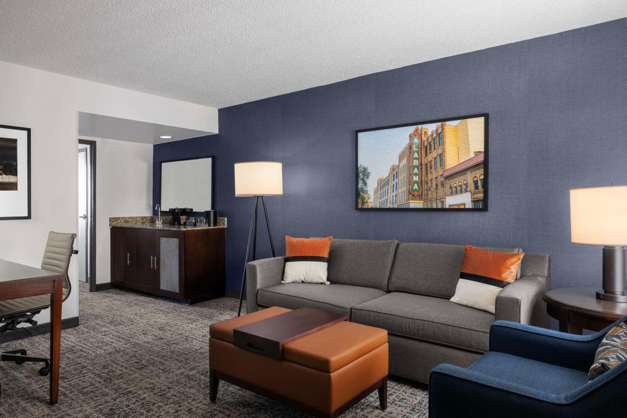 Embassy Suites Birmingham Exterior photo