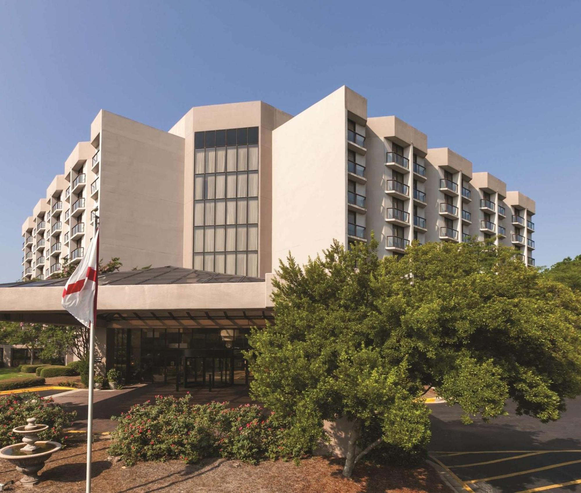 Embassy Suites Birmingham Exterior photo