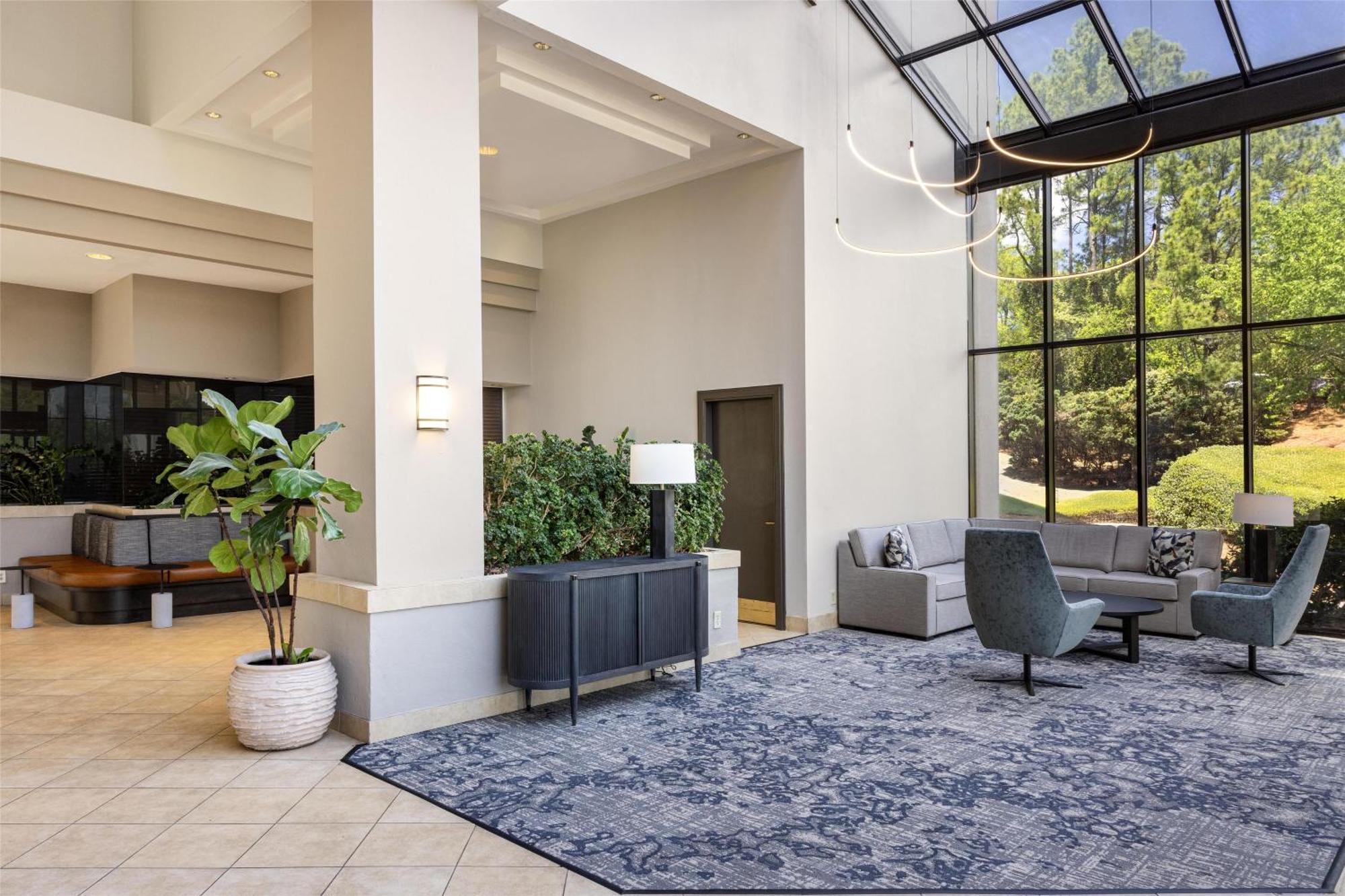 Embassy Suites Birmingham Exterior photo